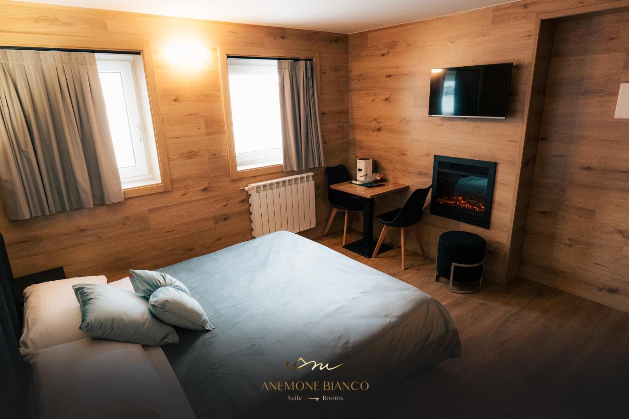 Anemone Bianco Suite Rooms 帕苏德尔托纳莱 外观 照片